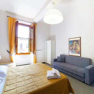 Melody House Флоренция